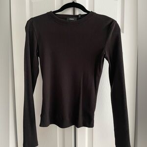 NWT Theory Tiny Long-Sleeve Tee in Black Ribbed Knit